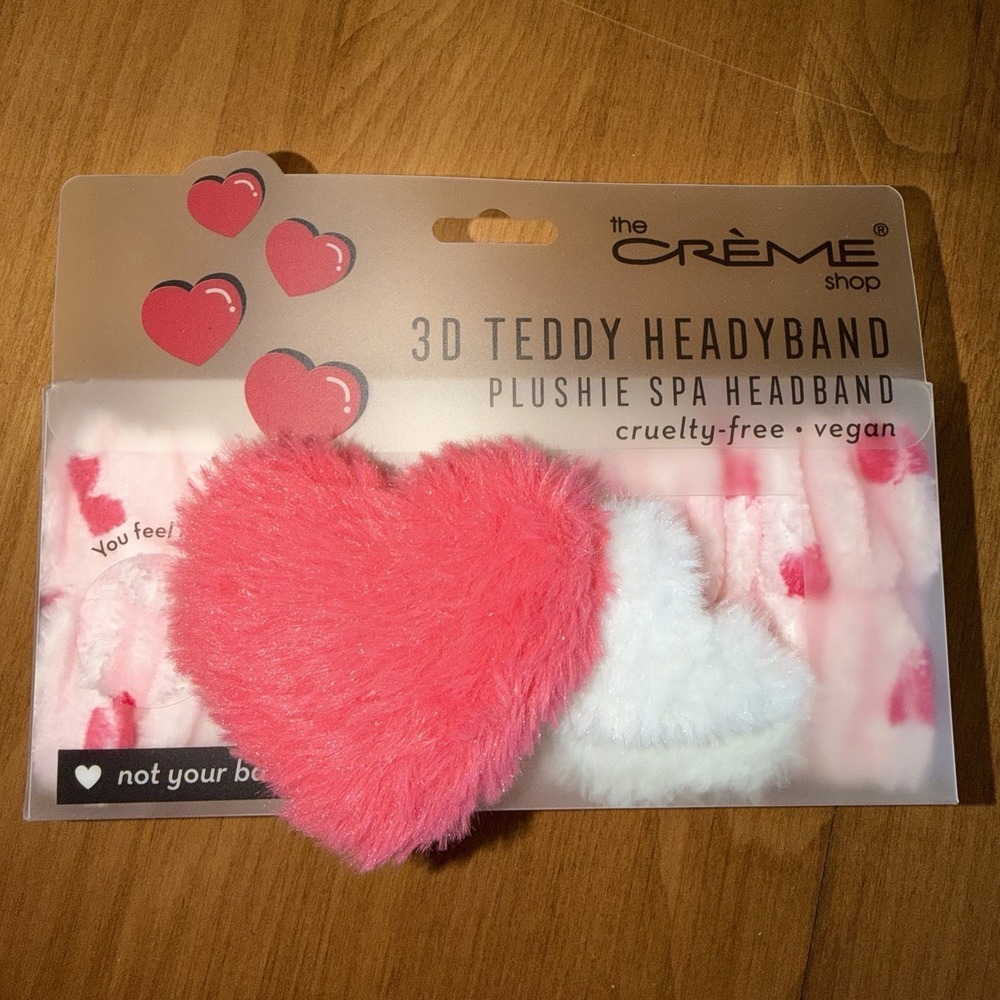 NEW The Creme Shop 3D Teddy HeadyBand Plushie‎ Spa Headband Not Your Baby Hearts